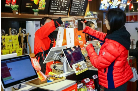 智慧零售深水区:来伊份联手美团点评引领“智慧门店”新体验